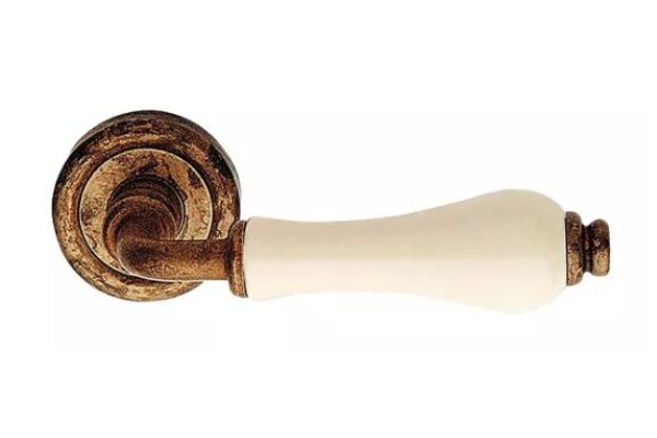 KLAMKA DALIA PORCELLANA AVORIO SZYLD OKRĄGŁY 103 AN Linea Cali Patyna